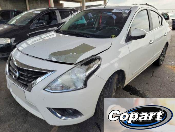 NISSAN VERSA 18/18