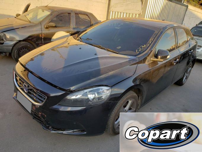 VOLVO V40 T4 15/15