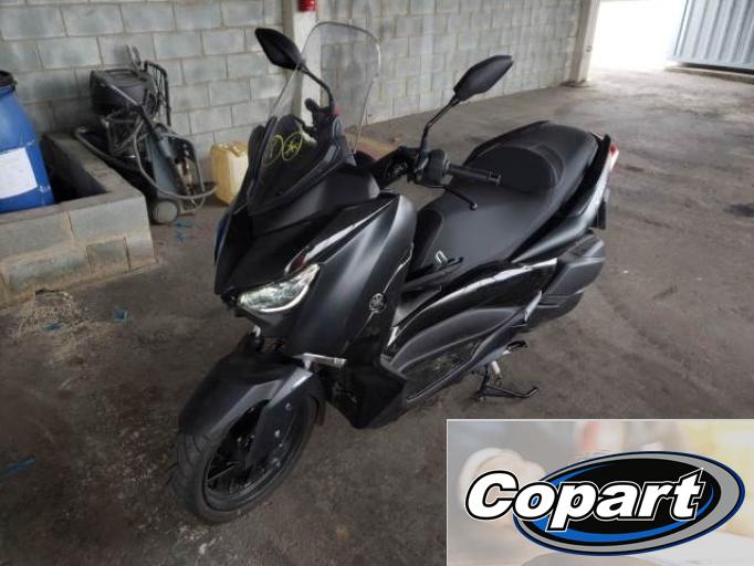 YAMAHA XMAX 22/22