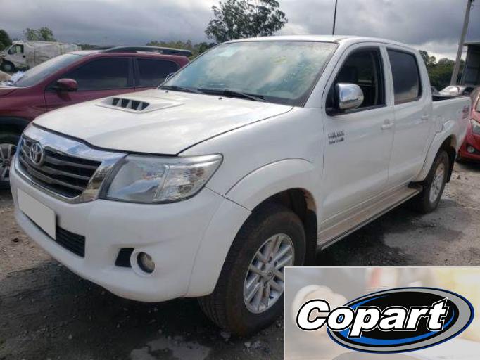 TOYOTA HILUX CD 15/15